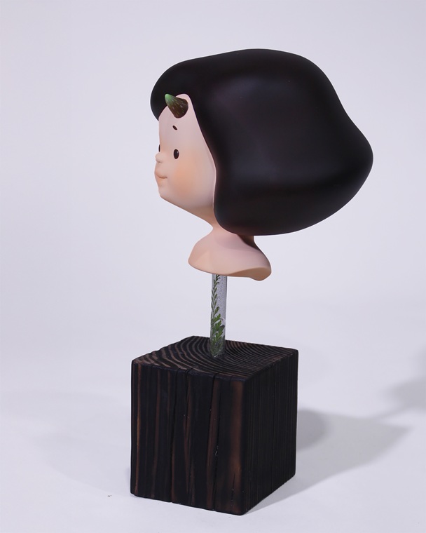 true color ; 동산바치_15x15x28(cm)_PLA에 아크릴채색, 압화, 레진, 전나무_2025_수정.jpg