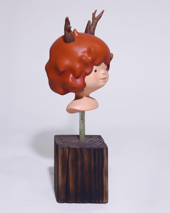 true color ; Giant_13x14x32(cm)_PLA에 아크릴채색, 압화, 레진, 전나무_2025_수정.jpg